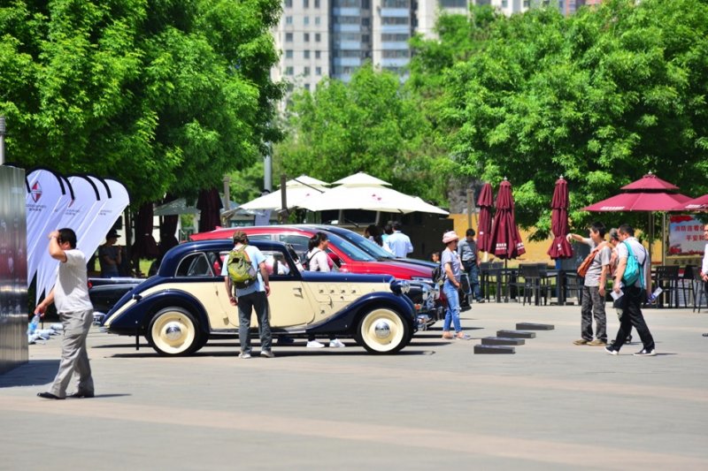 感受经典的传承德国宝沃老爷车亮相北京汽车博物馆